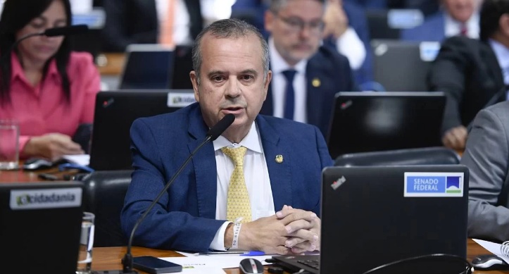 VÍDEO: Rogério Marinho faz sabatina duríssima e perguntas deixam Flávio Dino incomodado