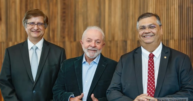Senado aprova indicações de Dino ao STF e Gonet a PGR