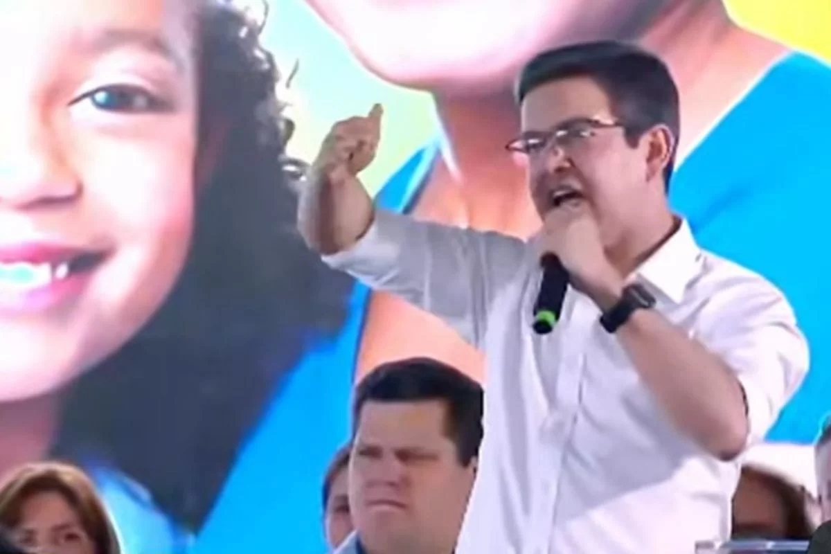 Ex-Rede, Randolfe sinaliza filiação ao PT: “Meu partido é o de Lula”