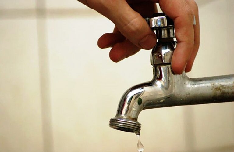 Três bairros de Parnamirim tem abastecimento de água suspenso nesta terça-feira (19); confira