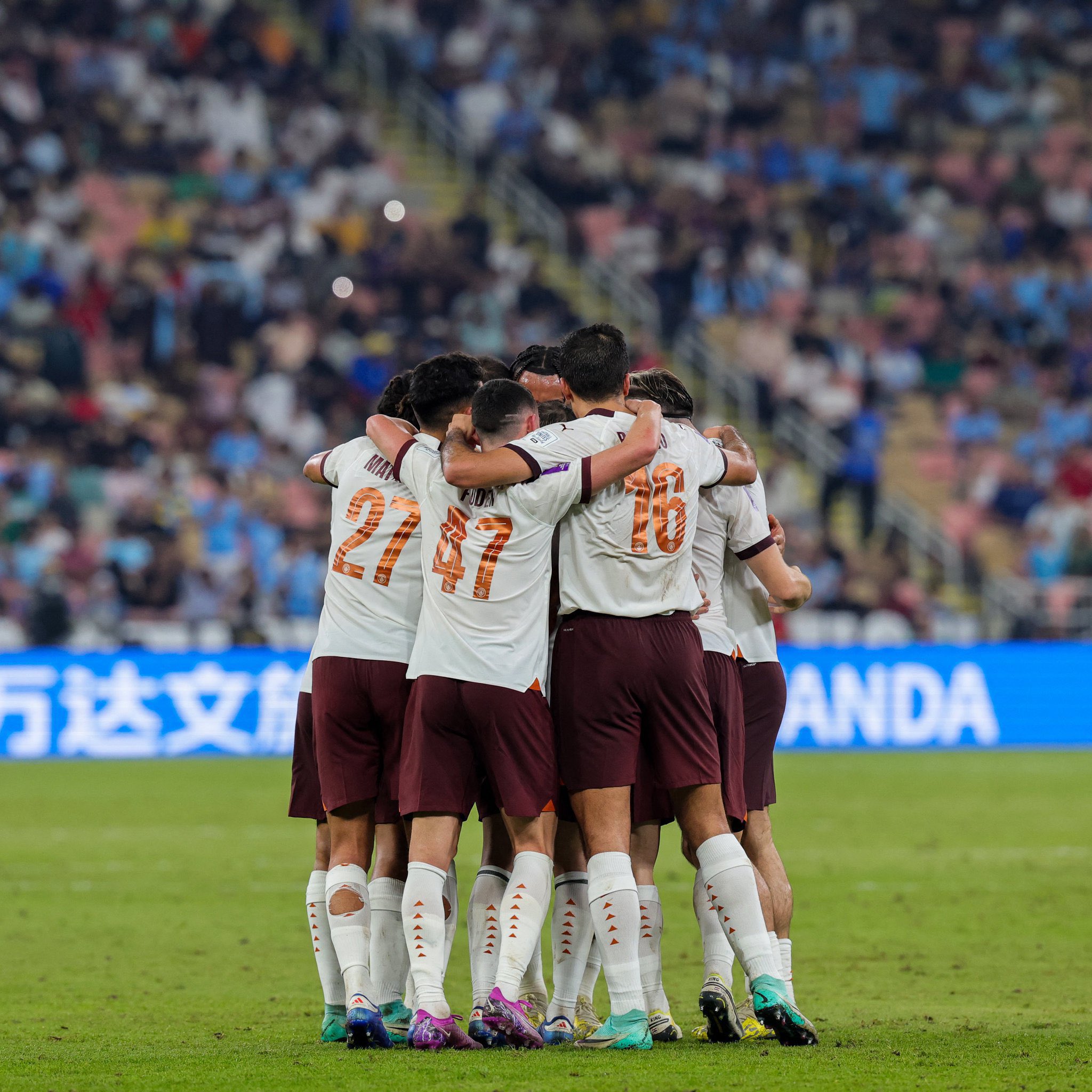 Manchester City domina Urawa Reds e vai encarar Fluminense na final do Mundial