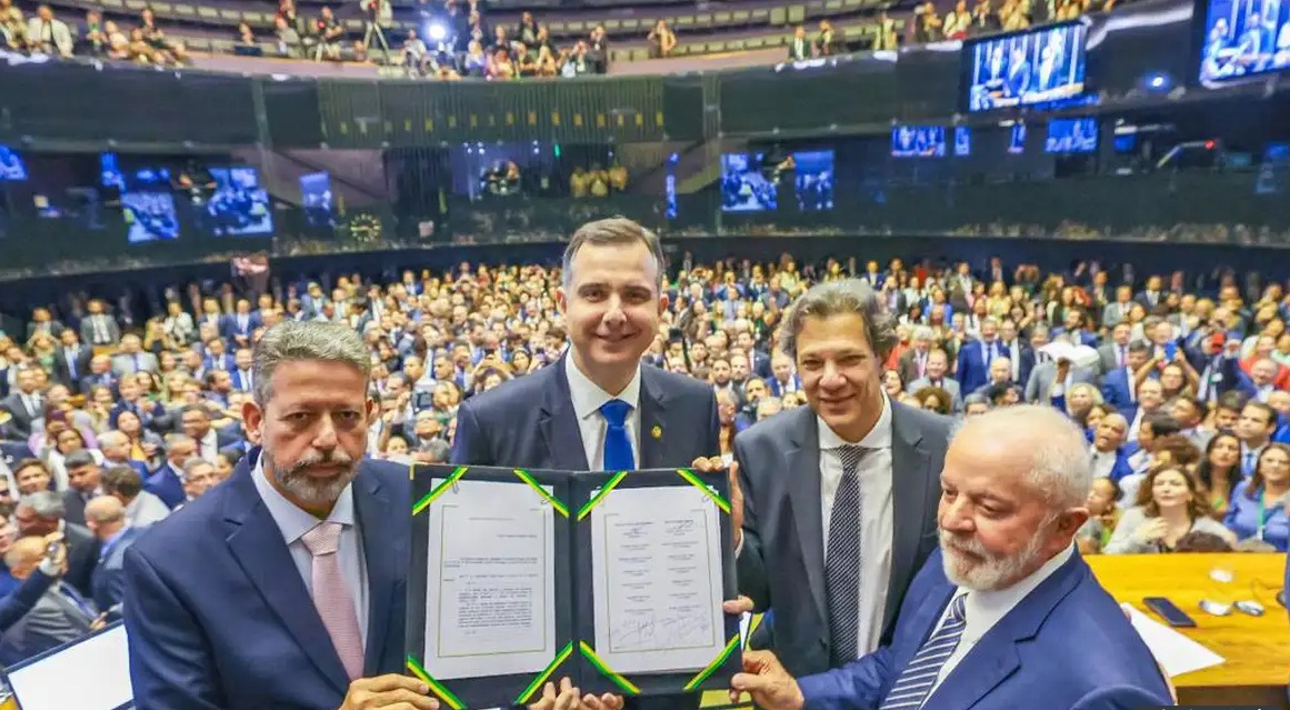 Entenda a reforma tributária promulgada nesta quarta