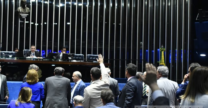 Congresso aprova Orçamento com fundo eleitoral de R$ 4,9 bi e  R$ 53 bi para emendas parlamentares