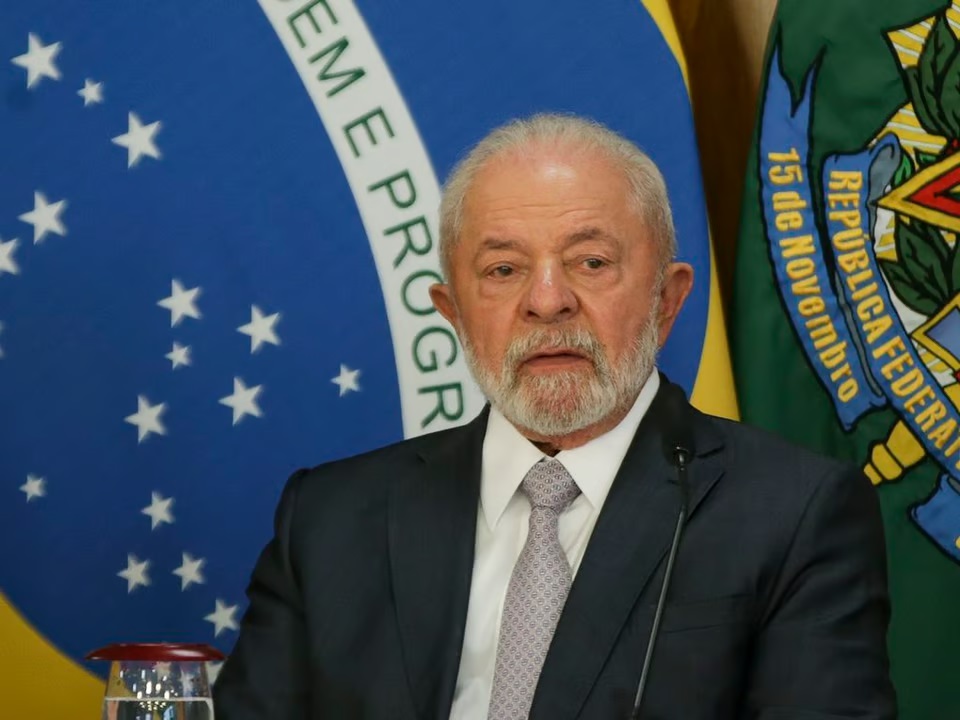 Lula exclui delatores do indulto natalino