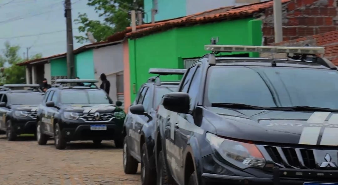 Polícia Civil deflagra operação contra organização criminosa e prende oito pessoas no interior do RN