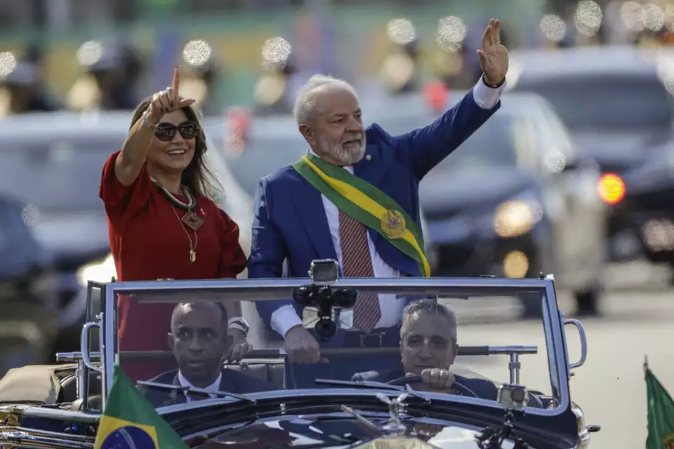 2023, o ano-ostentação de Lula com dinheiro público
