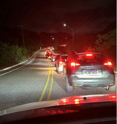 VÍDEO: Motoristas ficam presos em engarrafamento quilométrico no Litoral Sul do RN: “Maior congestionamento da história”