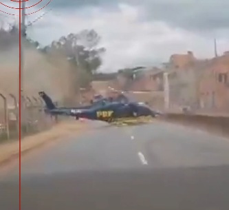 VÍDEO: Novas imagens mostram momento exato da queda de helicóptero da PRF que fazia resgate