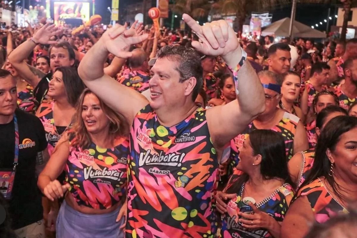 Governo pagou assessores que acompanharam ministro em Carnaval