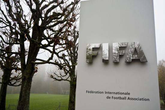 Fifa divulga lista de clubes brasileiros impedidos de fazer contratações; confira