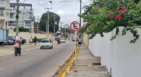 Principais avenidas de Pirangi são vias de estacionamento proibido, alerta Prefeitura de Parnamirim