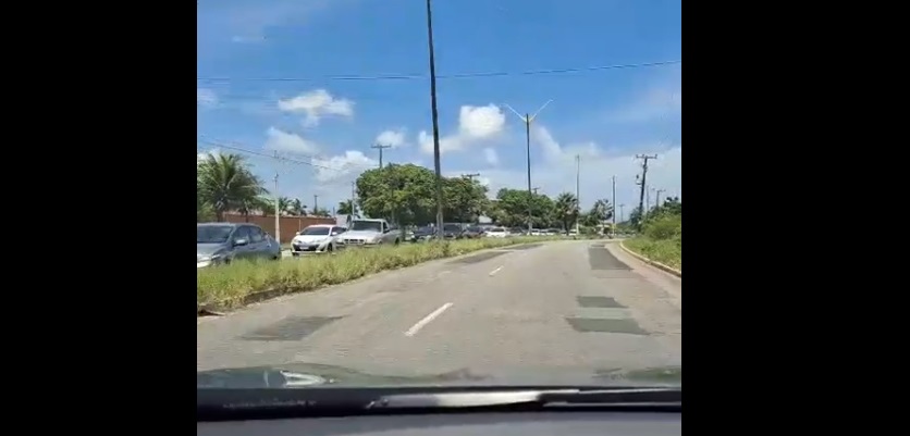 VÍDEO: Motoristas enfrentam enorme congestionamento no caminho para o litoral Sul do RN neste domingo (14)
