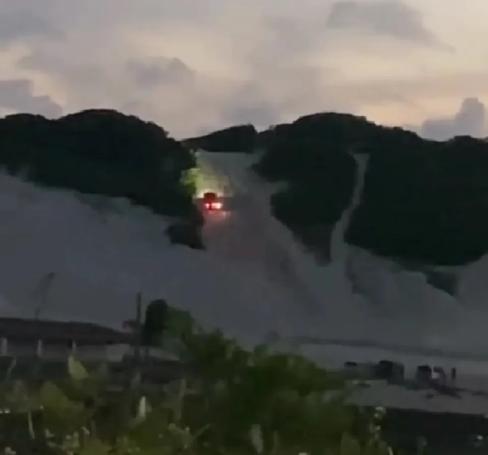 Crime ambiental no RN: carros sobem duna e causam erosão no litoral potiguar