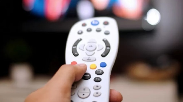 Contra 'gatonet', TV paga inclui Netflix e Globoplay em pacotes no Brasil