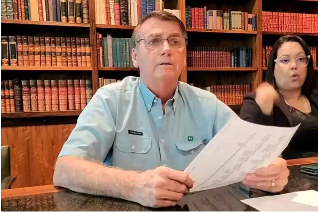 CGU não consegue ligar Bolsonaro a fraude vacinal