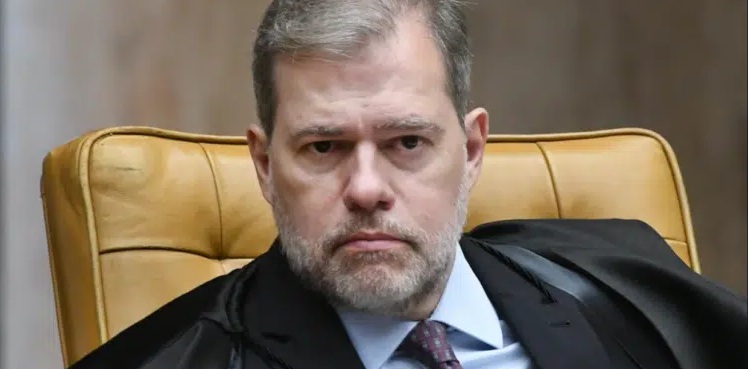 Ministro Dias Toffoli é internado em São Paulo