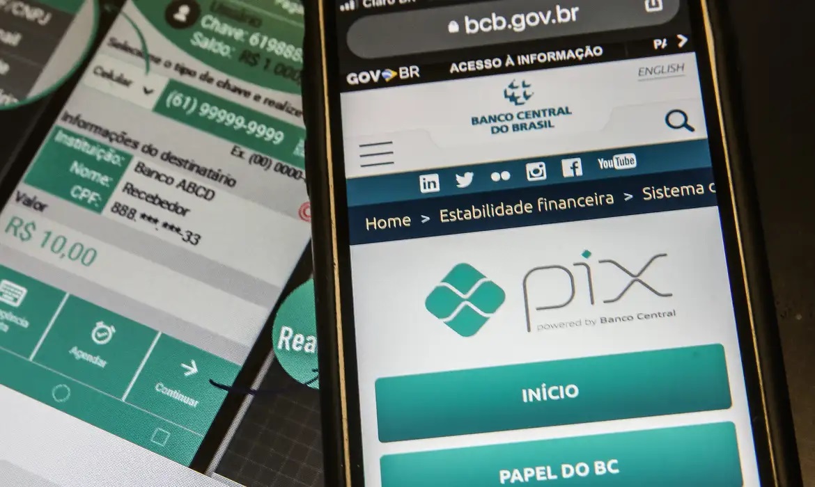 [VÍDEO] Pix errado: é possível recuperar o dinheiro de uma transferência feita por engano?
