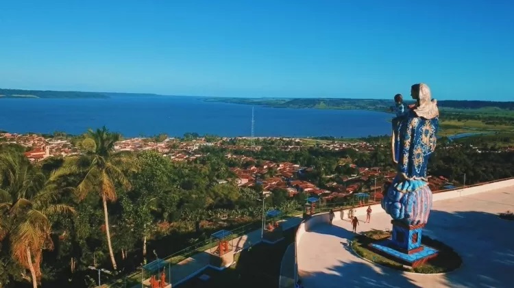 Cidade do Nordeste ergue maior Cristo do mundo, com dobro da altura do Redentor