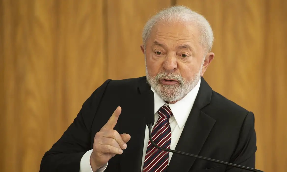 Brasil cai 10 posições em ranking que mede percepção sobre corrupção