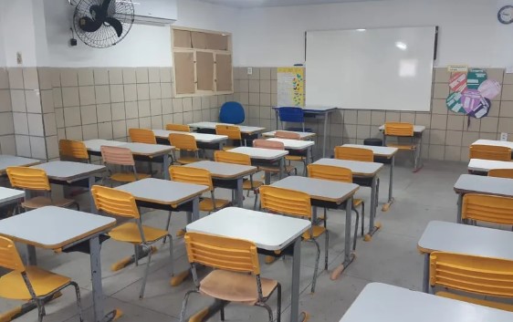 Governo do RN vai atrasar parcela do piso do magistério de 2022