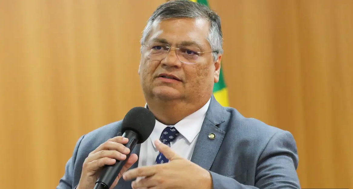 Dino deixa ministério nesta semana e herdará 344 processos quando tomar posse no STF