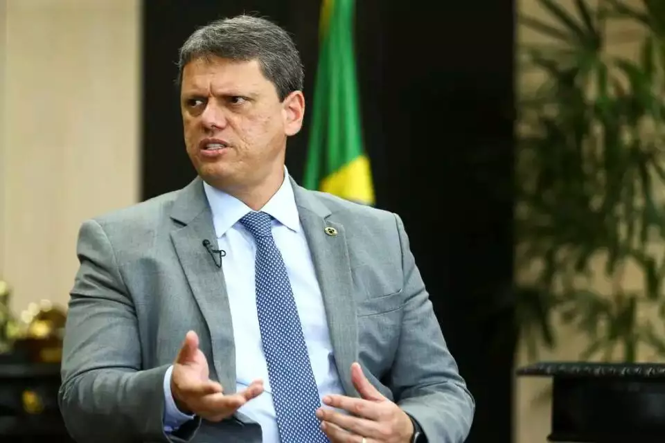 Tarcísio já disse conhecer o PT, e por isso mesmo quer distância