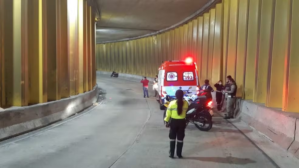 Motociclista morre ao bater em mureta de túnel próximo à Arena das Dunas em Natal