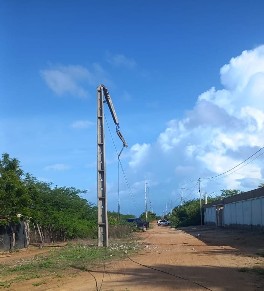 Criminosos quebram postes, furtam cabos e deixam 10 mil pessoas sem energia em quatro municípios do RN