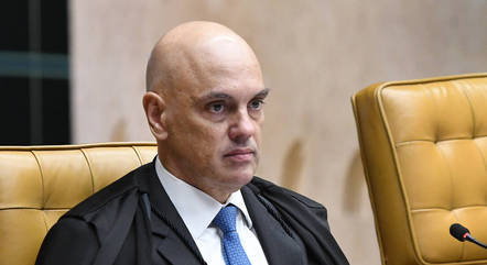 Moraes proíbe advogados de bolsonaristas de conversar entre si